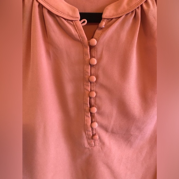 Banana Republic Sleeveless Blouse Desert Rose SZ L Button Front - Picture 2 of 7